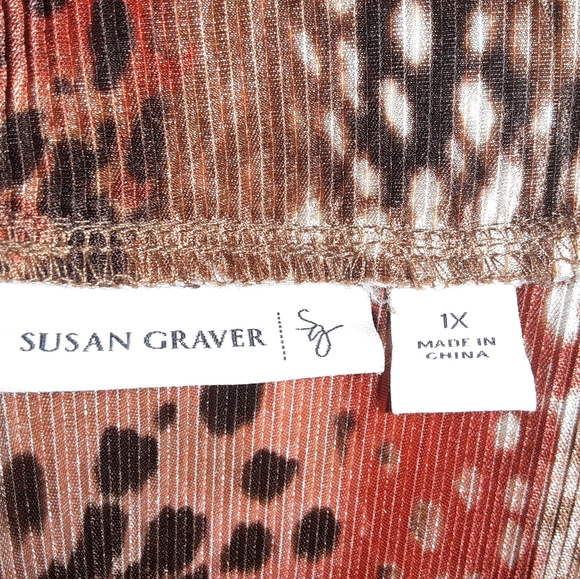 1x Susan Graver Textured Animal Print Cardigan with Hook&  Eye Clasp in Paprika - Picture 2 of 8
